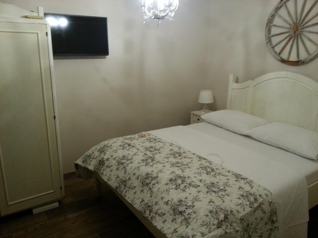 Ferienwohnung Dvori Svetog Mihaela Šibenik Zimmer foto