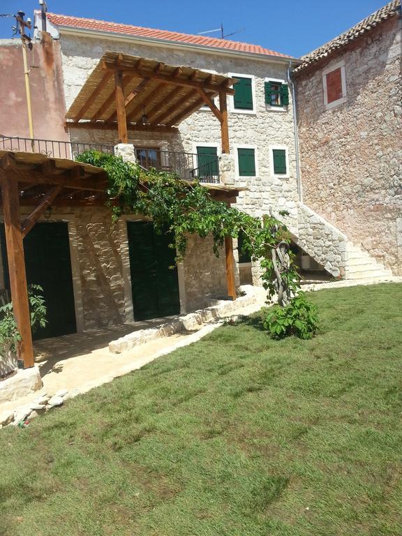 Ferienwohnung Dvori Svetog Mihaela Šibenik Exterior foto