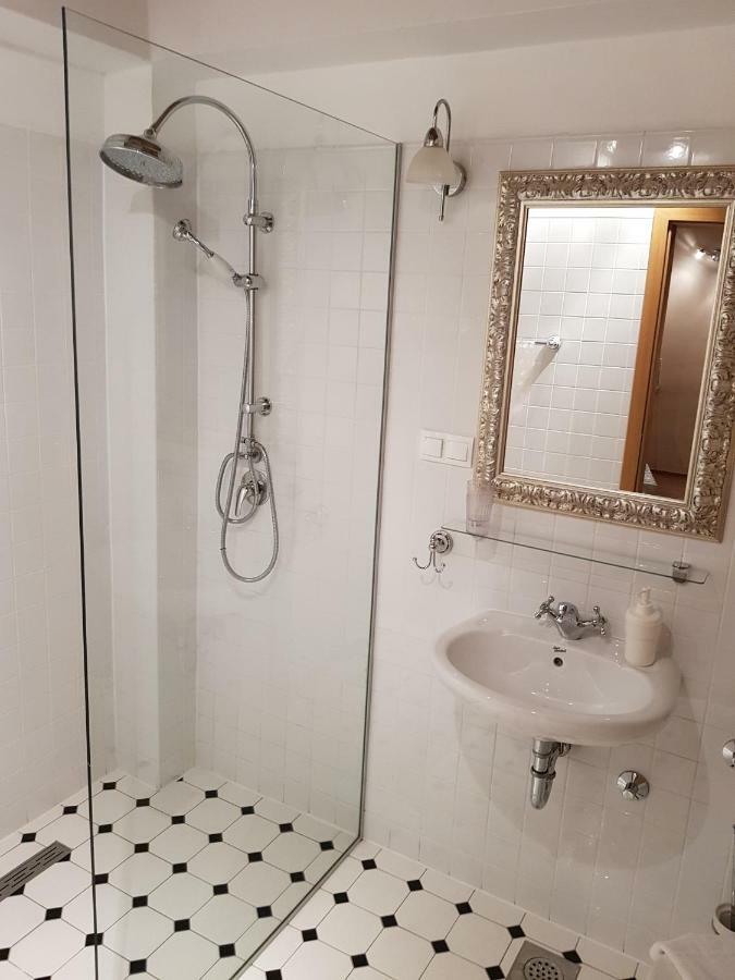 Ferienwohnung Dvori Svetog Mihaela Šibenik Exterior foto