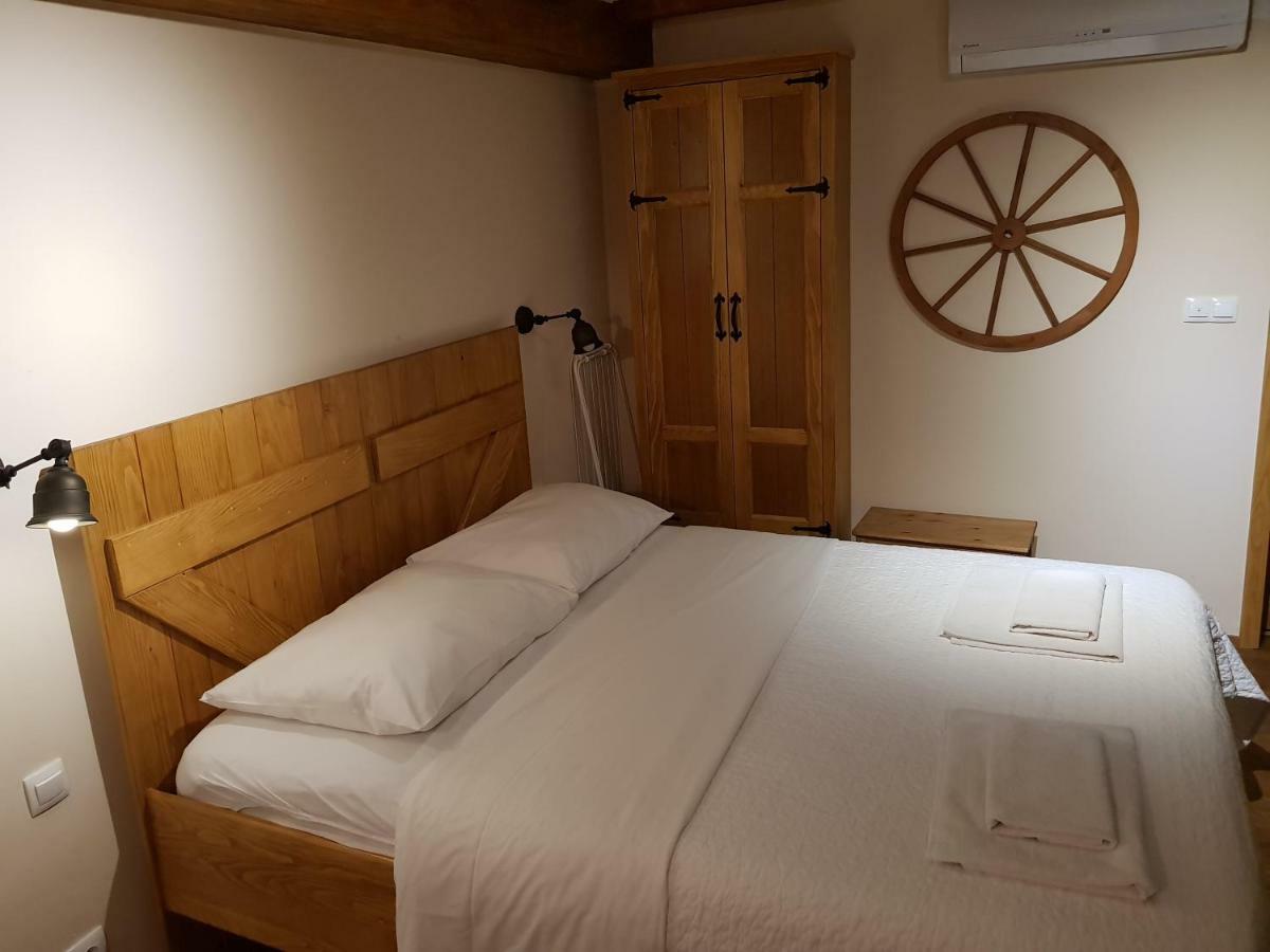 Ferienwohnung Dvori Svetog Mihaela Šibenik Exterior foto