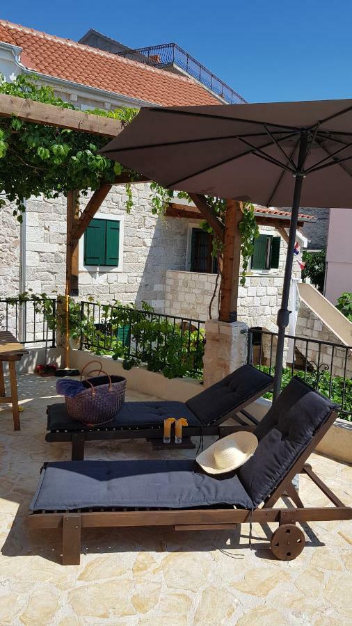 Ferienwohnung Dvori Svetog Mihaela Šibenik Exterior foto